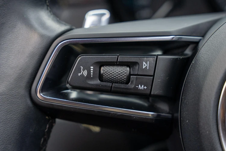Vehicle Image 30