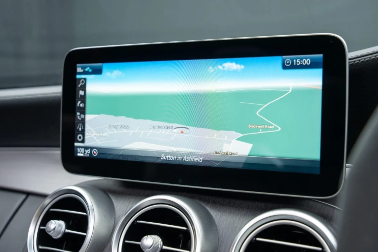 Vehicle Image 11