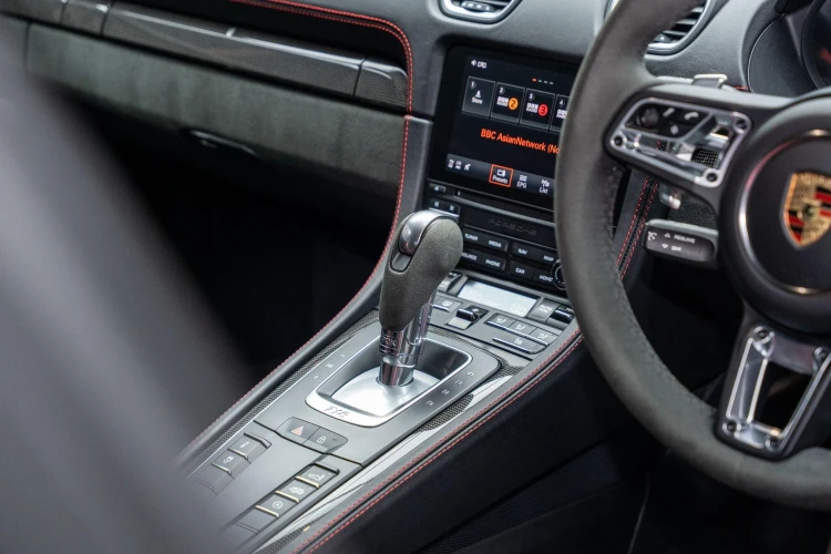 Vehicle Image 13