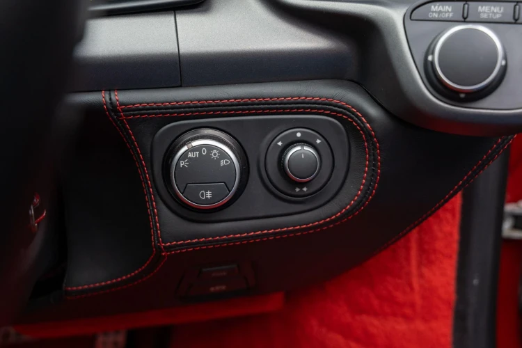 Vehicle Image 20