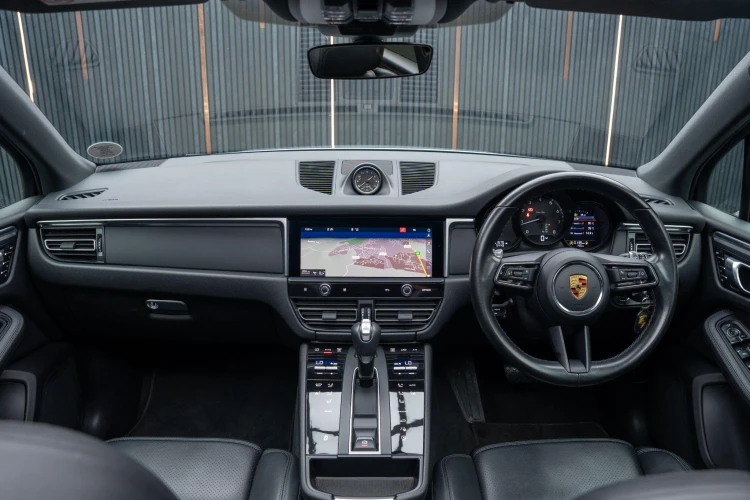 Vehicle Image 31