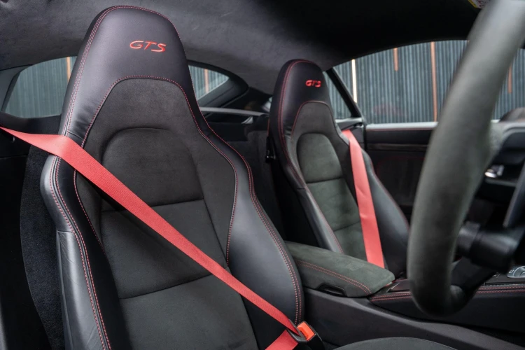 Vehicle Image 15