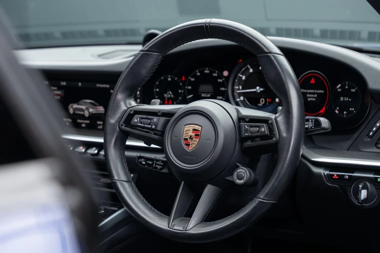 Vehicle Image 30