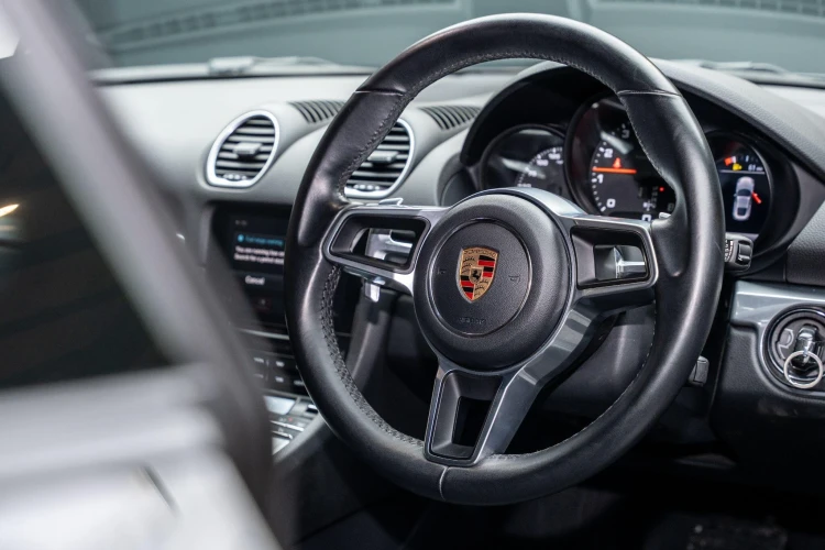 Vehicle Image 20