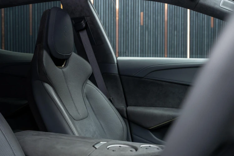 Vehicle Image 22