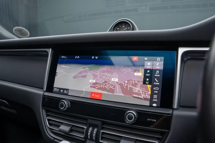 Vehicle Image 6