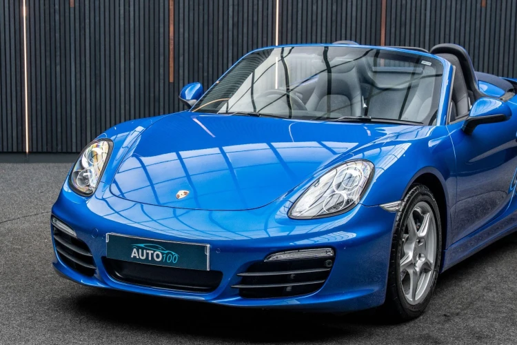 Vehicle Image 15