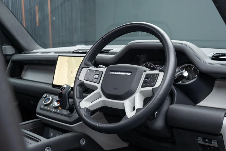 Vehicle Image 35