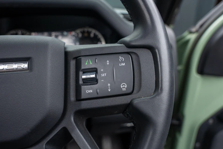 Vehicle Image 24