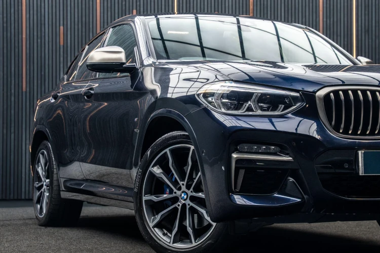 Vehicle Image 7