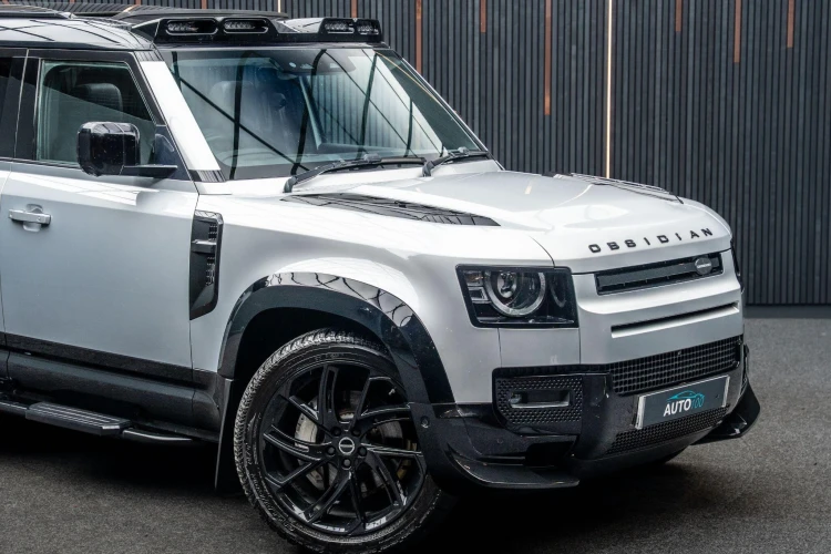 Vehicle Image 9