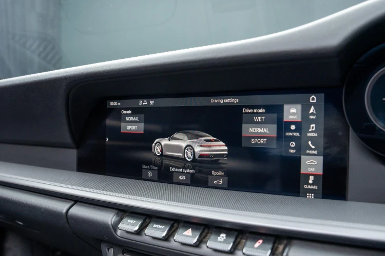Vehicle Image 8