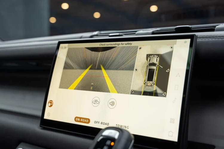 Vehicle Image 8