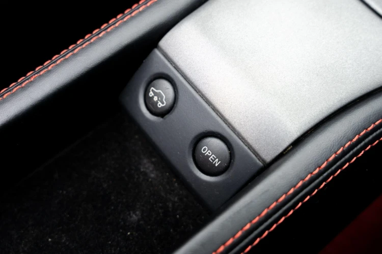 Vehicle Image 38