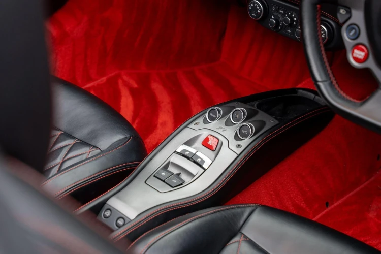 Vehicle Image 36