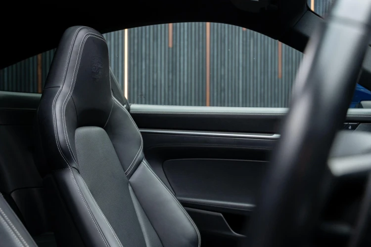 Vehicle Image 36