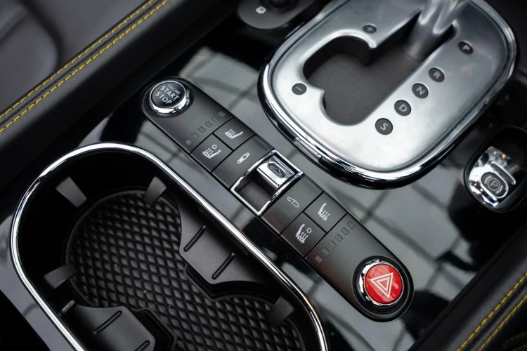 Vehicle Image 30