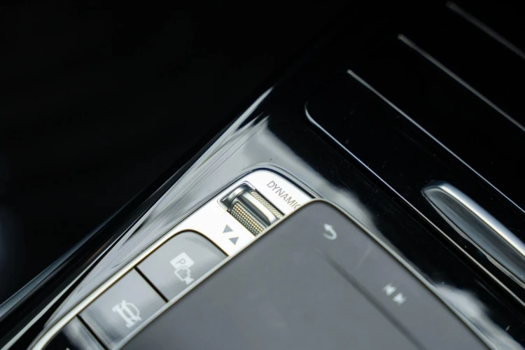 Vehicle Image 36