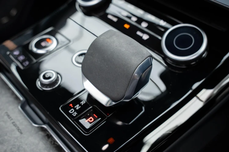 Vehicle Image 30