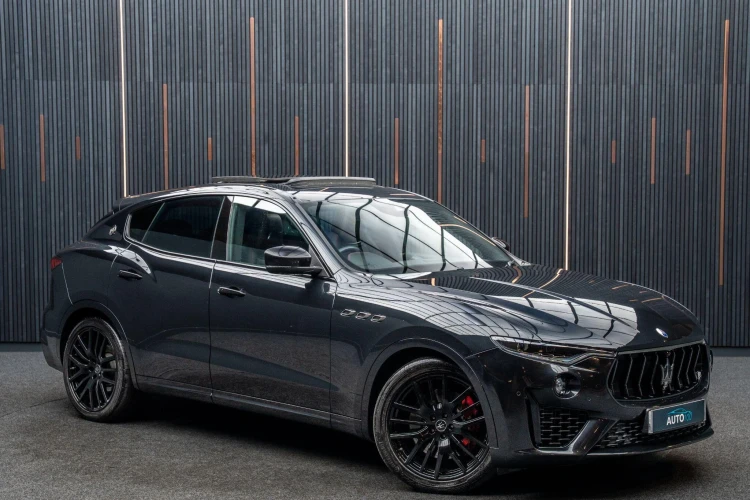 Vehicle Image 5