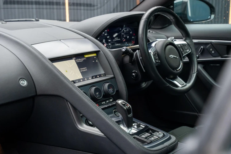 Vehicle Image 37