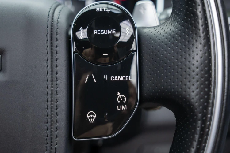 Vehicle Image 30