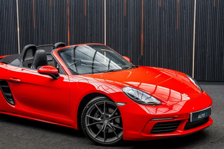 Vehicle Image 11