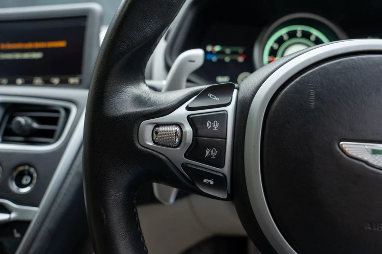 Vehicle Image 22