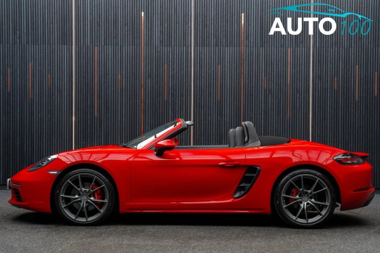 Vehicle Image 7