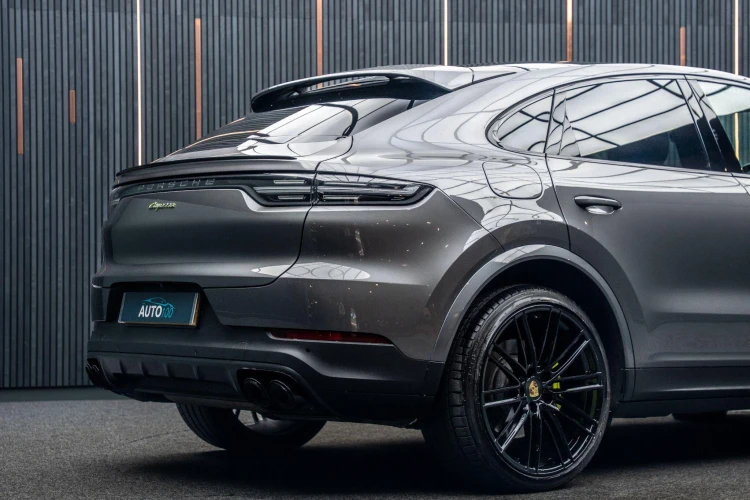 Vehicle Image 23