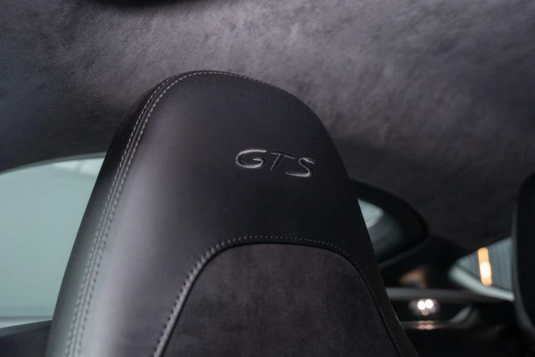 Vehicle Image 40