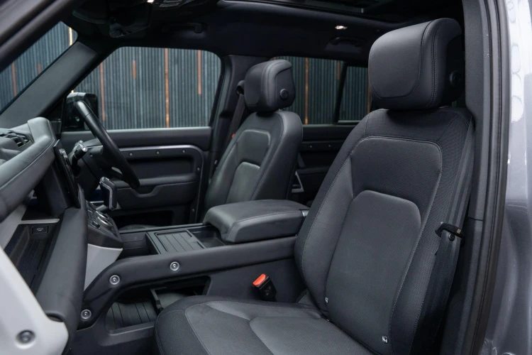 Vehicle Image 36