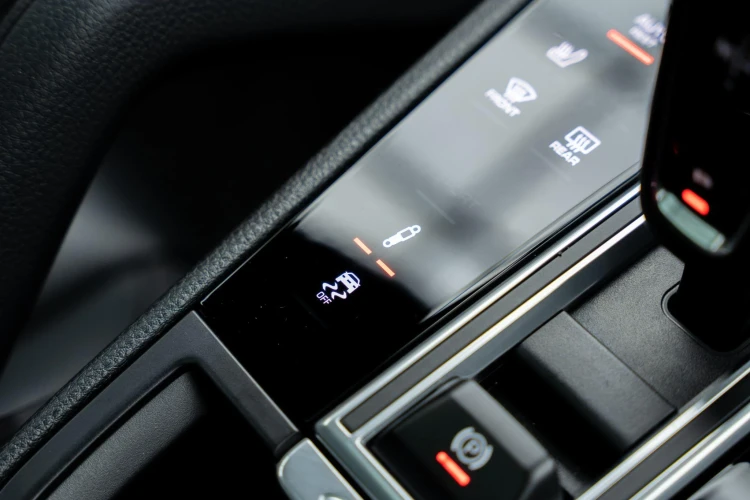 Vehicle Image 36