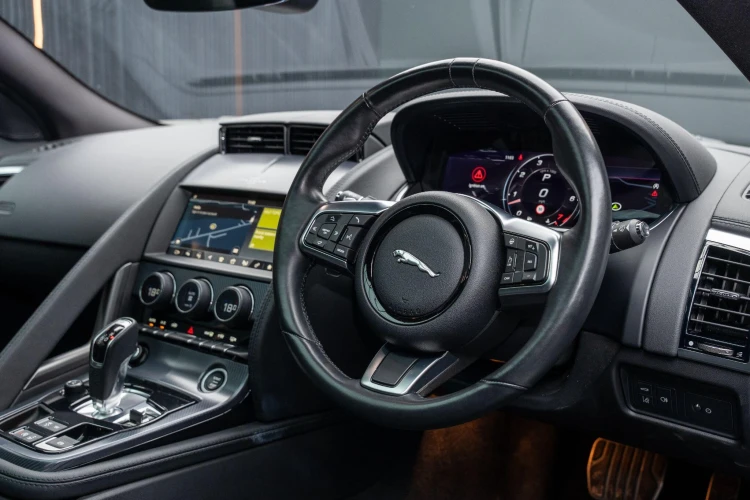 Vehicle Image 40
