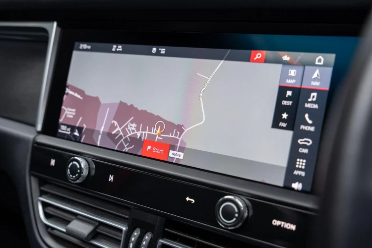 Vehicle Image 10
