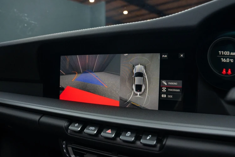 Vehicle Image 8