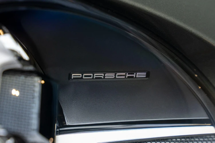 Vehicle Image 30