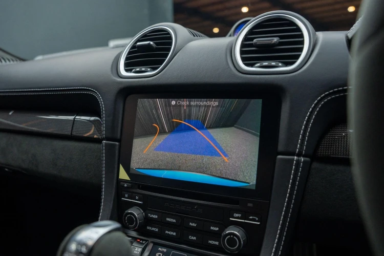 Vehicle Image 10