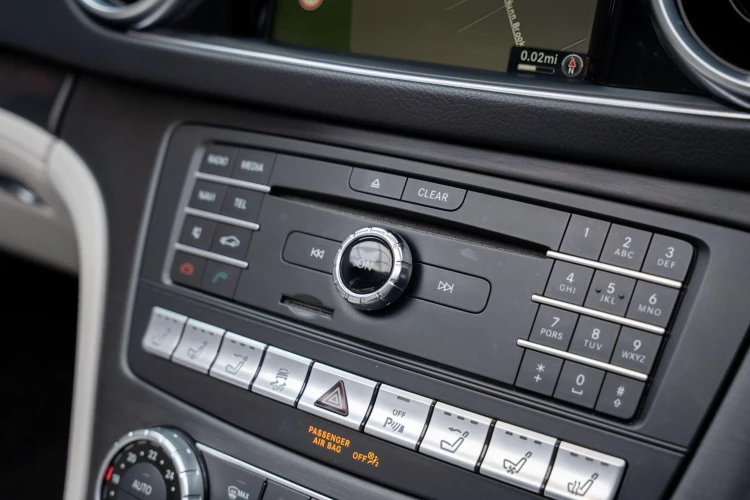 Vehicle Image 33