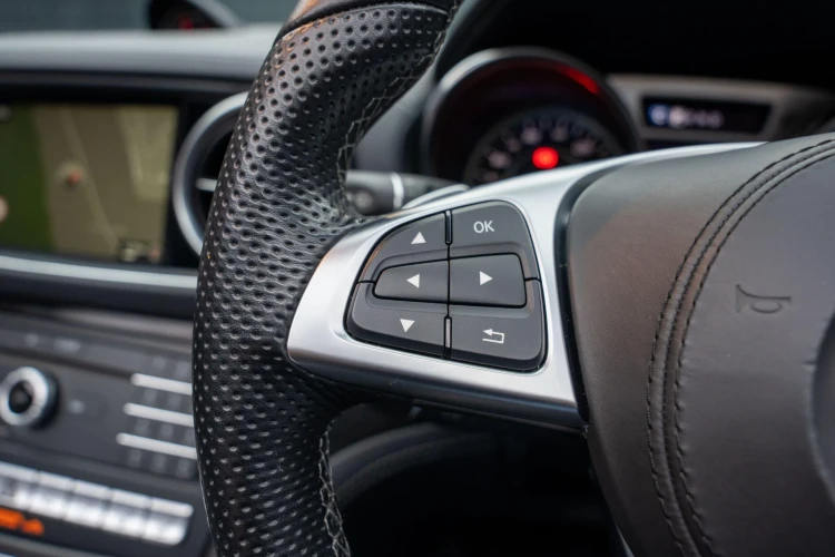 Vehicle Image 20