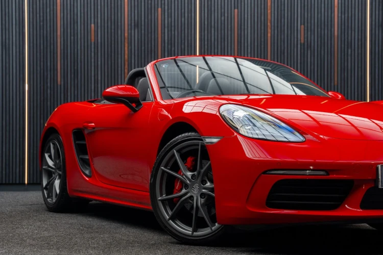 Vehicle Image 11