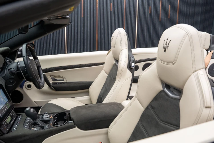 Vehicle Image 40
