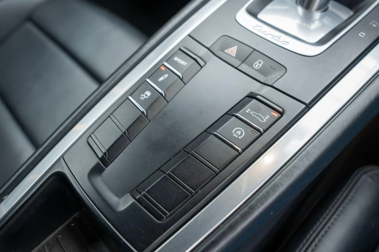 Vehicle Image 20
