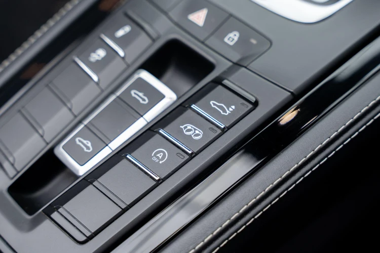 Vehicle Image 20