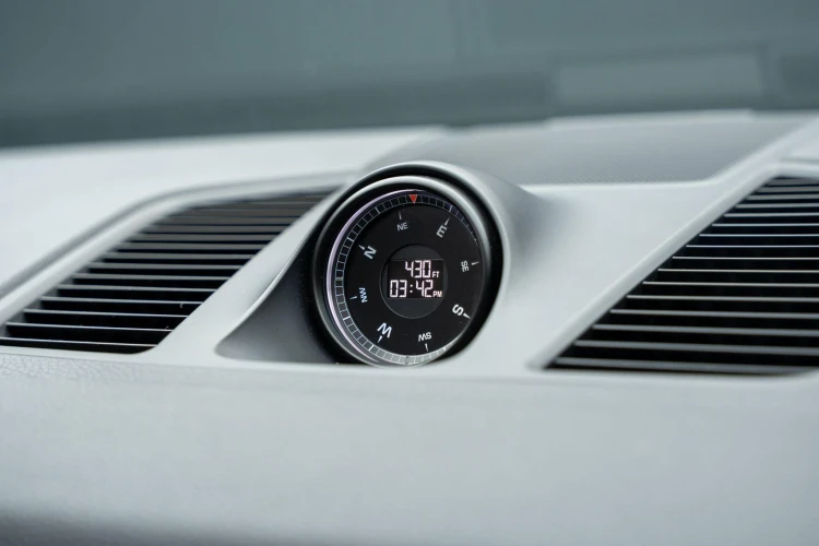 Vehicle Image 10