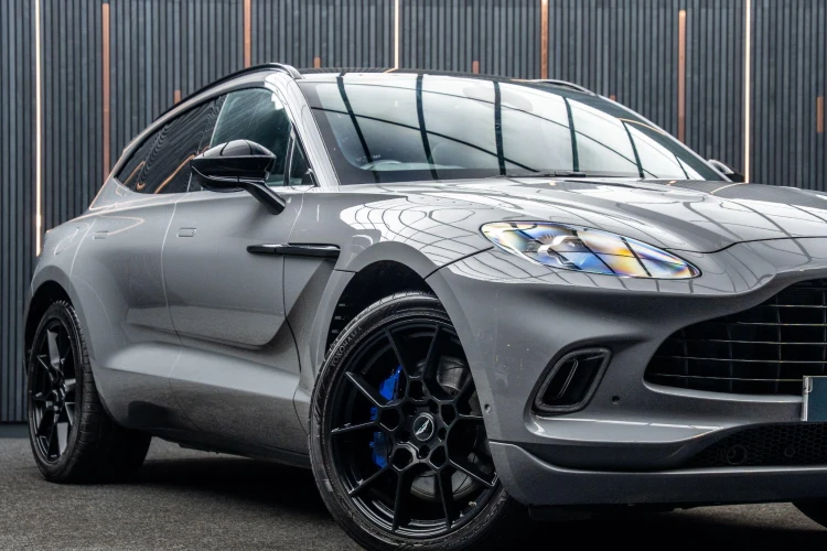 Vehicle Image 7