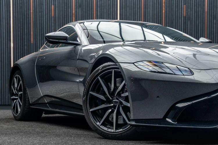 Vehicle Image 7