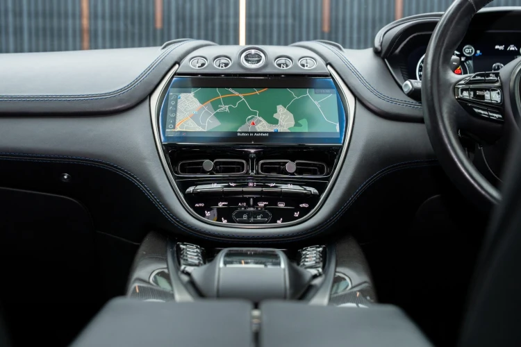 Vehicle Image 35