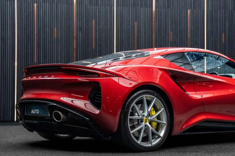 Vehicle Image 23