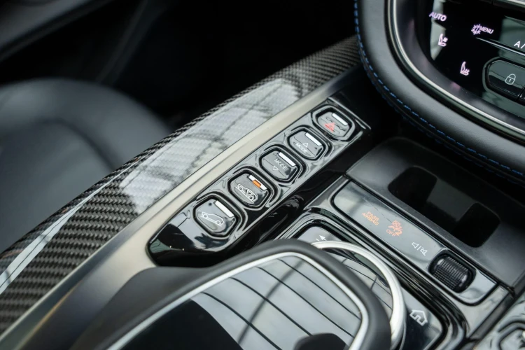 Vehicle Image 30